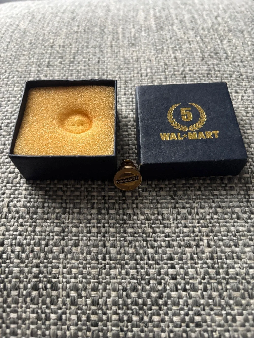 Wal Mart 5yr Gold Tone Lapel Pin